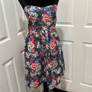 Size 12 strapless dress Torrid brand